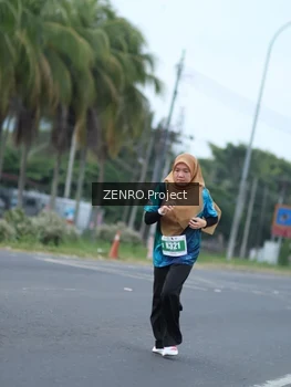 Runner Photo 4925745