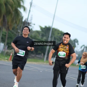 Runner Photo 4925757
