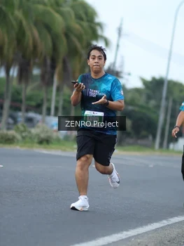 Runner Photo 4925761
