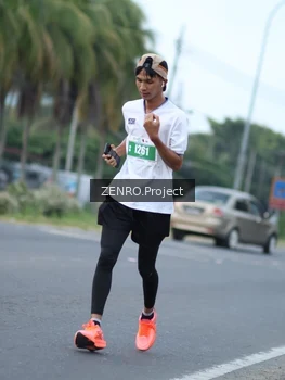 Runner Photo 4925958