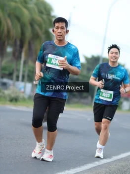 Runner Photo 4926711