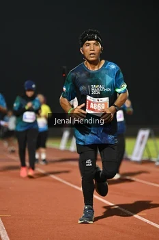 Runner Photo 4926735