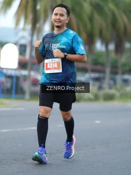 Runner Photo 4926741