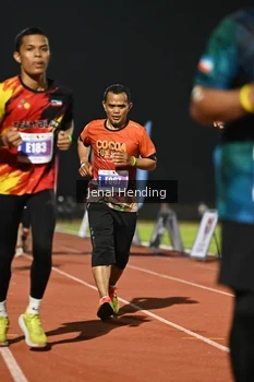 Runner Photo 4927153