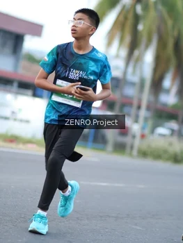 Runner Photo 4927275
