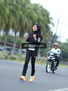 Runner Photo 4927352