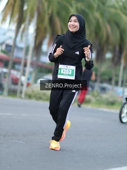 Runner Photo 4927477