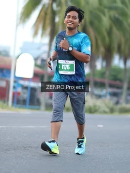 Runner Photo 4927621