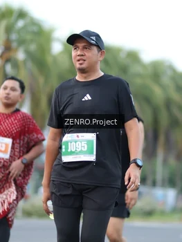 Runner Photo 4927811