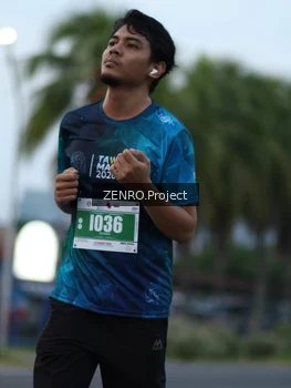 Runner Photo 4927963