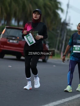 Runner Photo 4928086