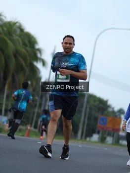 Runner Photo 4928279