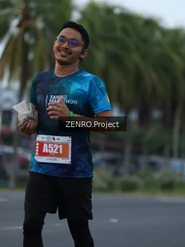 Runner Photo 4928302