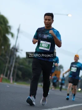 Runner Photo 4928309