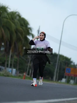 Runner Photo 4928329