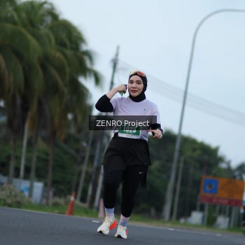 Runner Photo 4928347