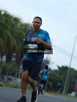 Runner Photo 4928359