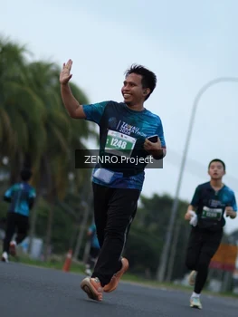 Runner Photo 4928478