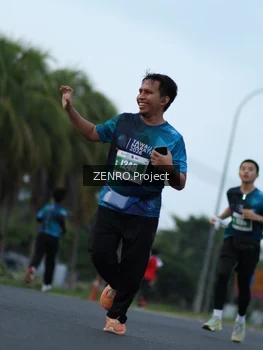 Runner Photo 4928558