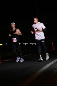 Runner Photo 4928577