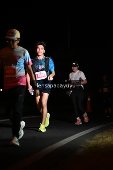 Runner Photo 4929156