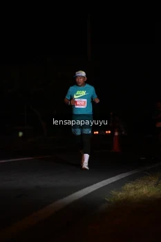 Runner Photo 4929316