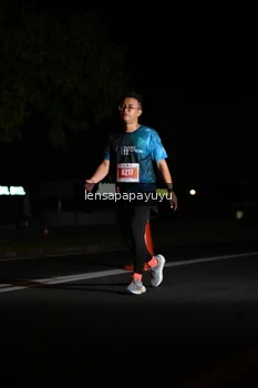 Runner Photo 4929351