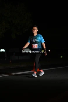 Runner Photo 4929352