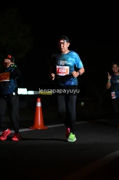 Runner Photo 4929399