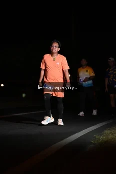 Runner Photo 4929686