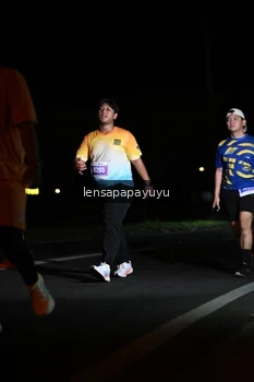 Runner Photo 4929693
