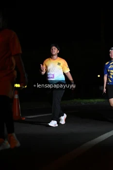 Runner Photo 4929696