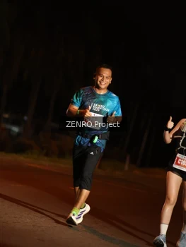Runner Photo 4929715