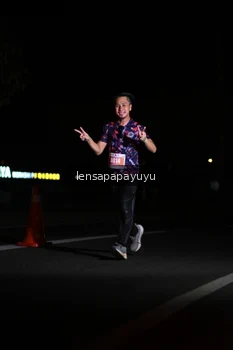 Runner Photo 4929973