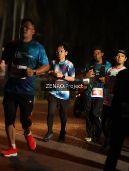 Runner Photo 4930066