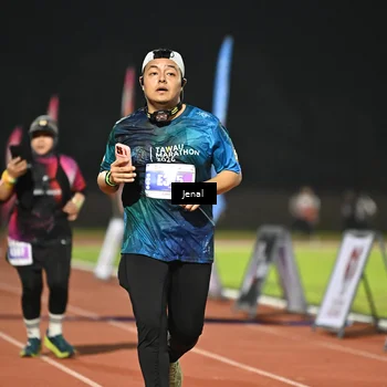 Runner Photo 4930913