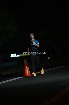 Runner Photo 4930915