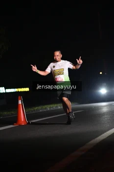 Runner Photo 4930938