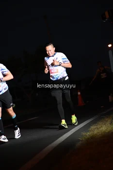 Runner Photo 4931486
