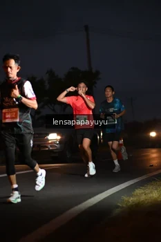 Runner Photo 4931702