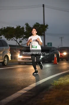 Runner Photo 4932243