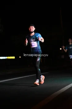 Runner Photo 4932359