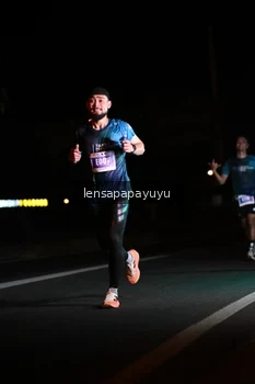 Runner Photo 4932360