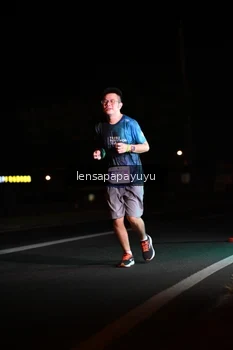 Runner Photo 4932383