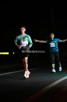 Runner Photo 4932537