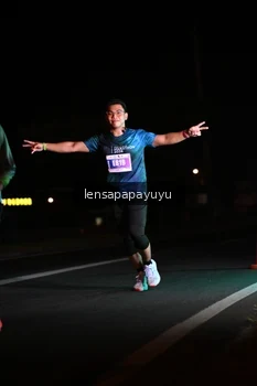 Runner Photo 4932538