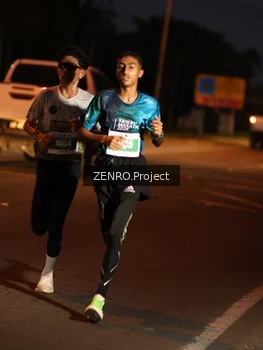 Runner Photo 4932565