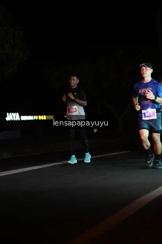 Runner Photo 4932585