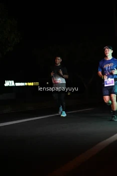 Runner Photo 4932588