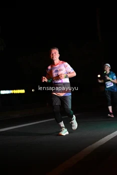 Runner Photo 4932633